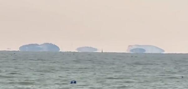 蓬莱海面雪后现海滋奇观